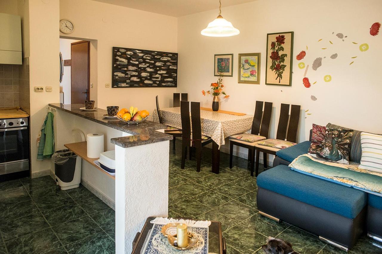 Apartment Lori 法扎纳 外观 照片