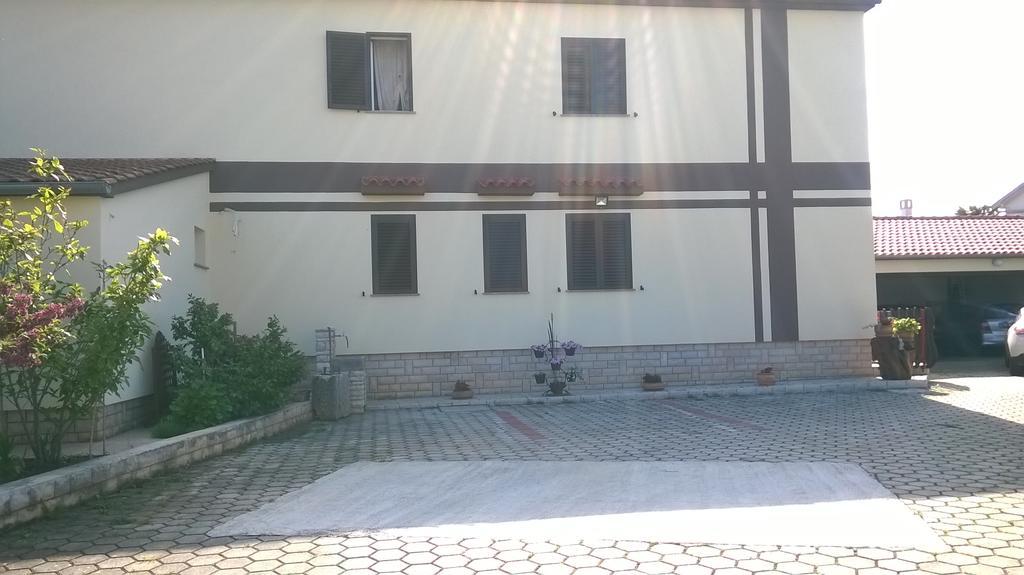Apartment Lori 法扎纳 外观 照片