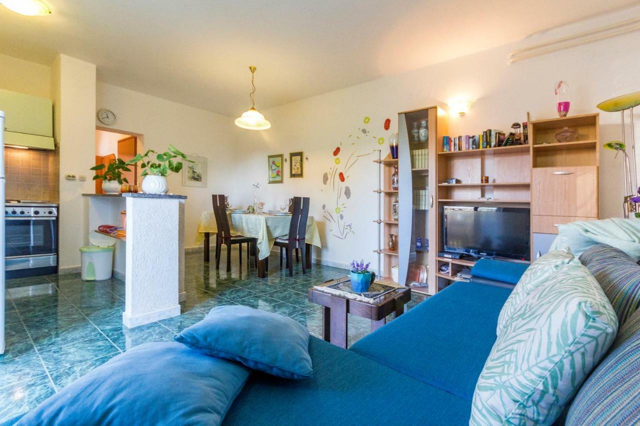Apartment Lori 法扎纳 外观 照片